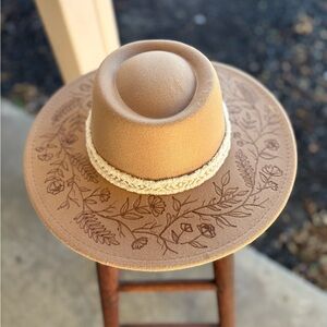 Tan Floral Engraved Hat